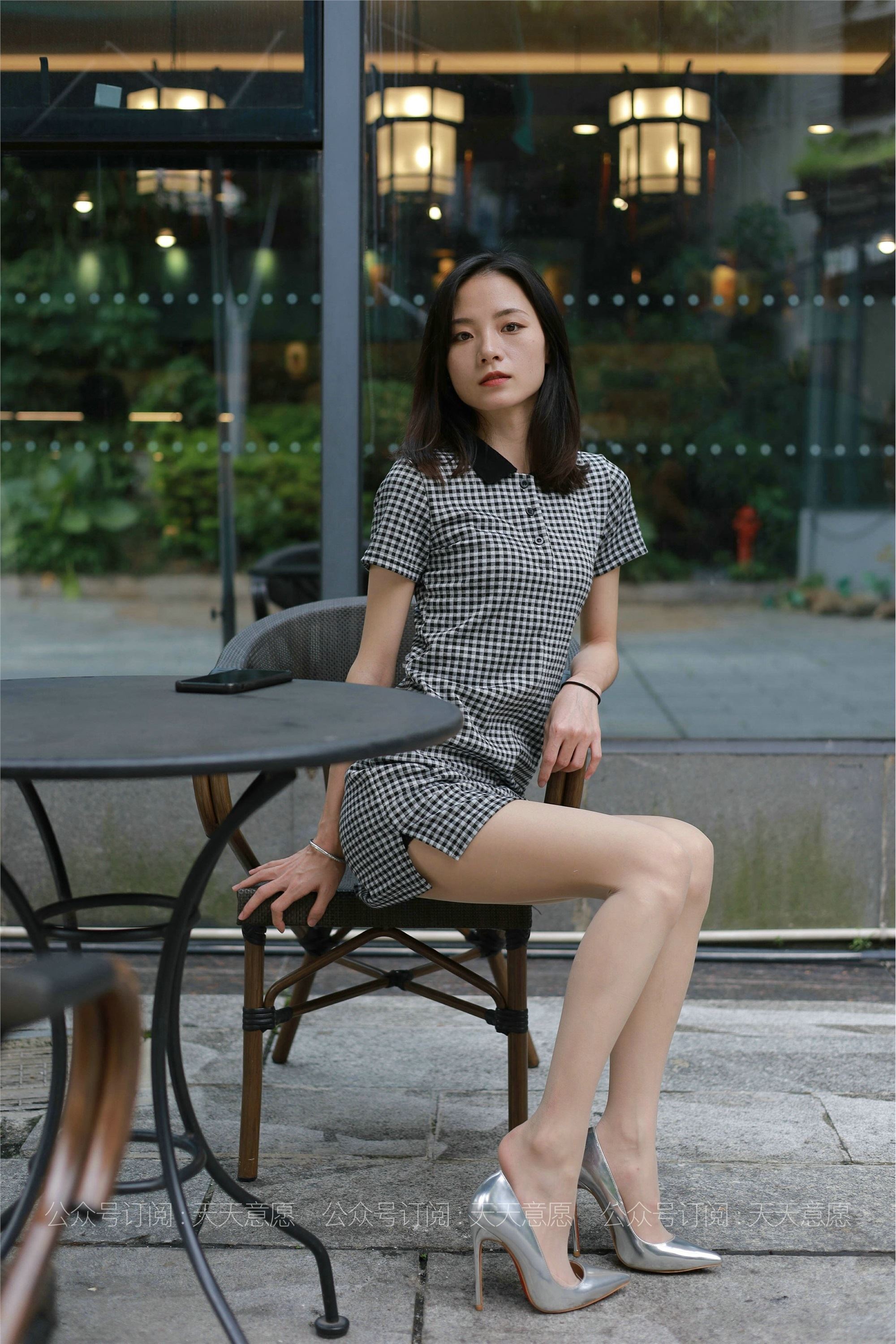 IESS异思趣向  2021.07.22 丝享家867：小六《格子连衣裙》